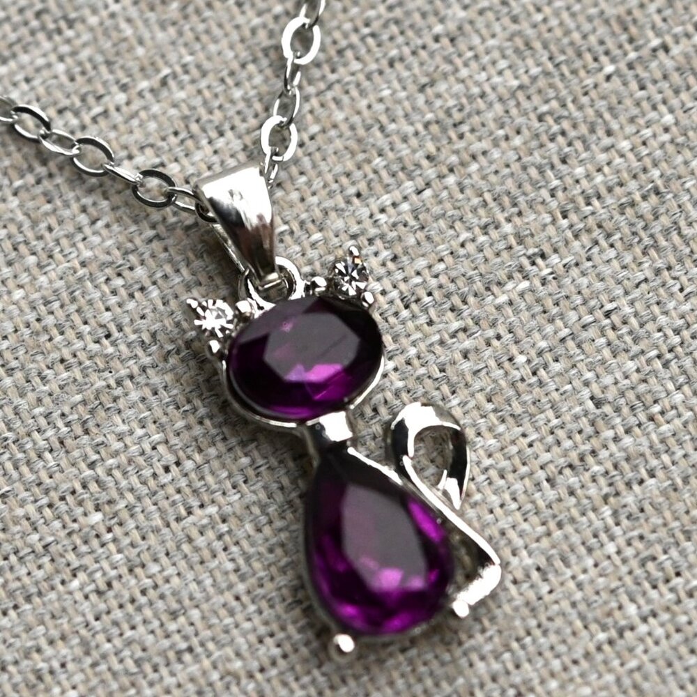 🐈‍⬛ Purple amethyst colored Cat pendant necklace silver stone animal lover gift
